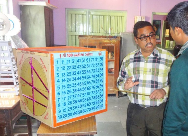 Learning Maths through different methods to develop critical thinking skills